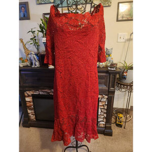 Bluebell Red off shoulders Lace Dress Size Large in ptp 22 inches